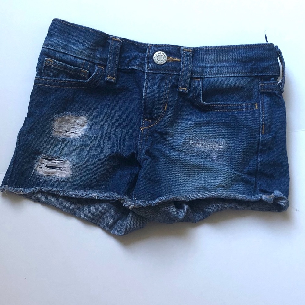 Distressed denim short